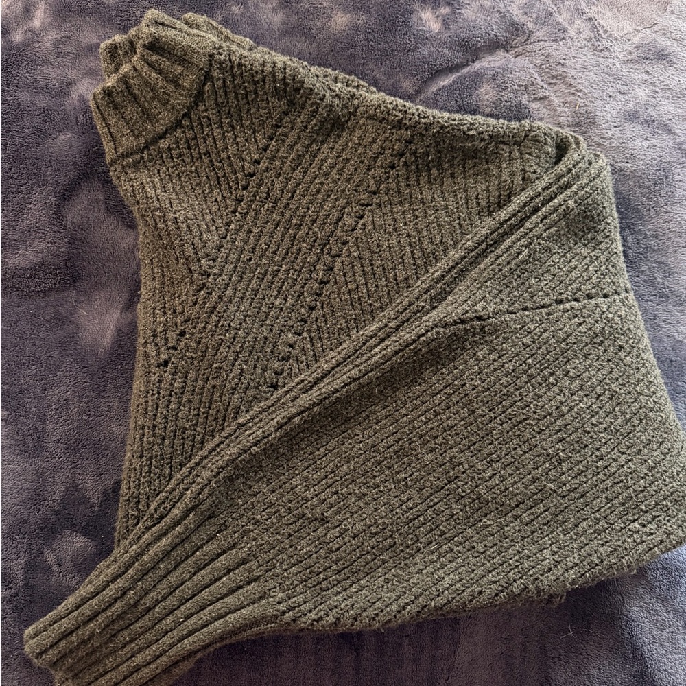 Free Assembly Women's Dark Grey Sweater